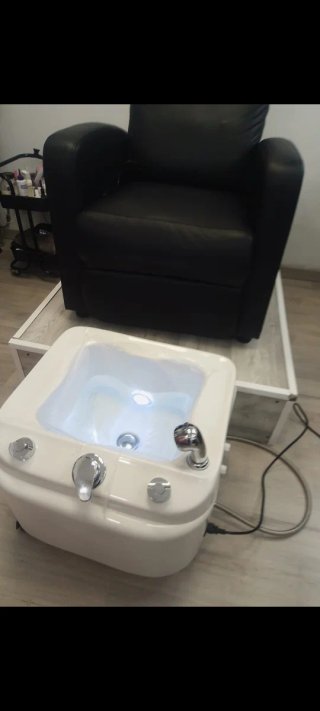 Vendo "traspaso" peluquería en Loranca Fuenlabrada