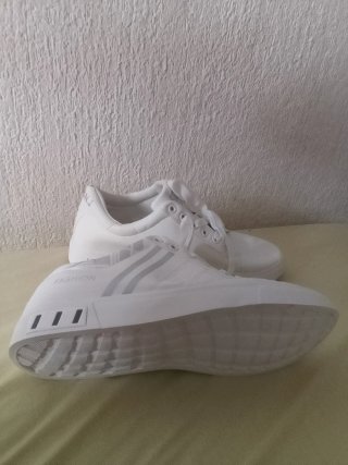 Zapatillas deportivas talla 39 nuevas
