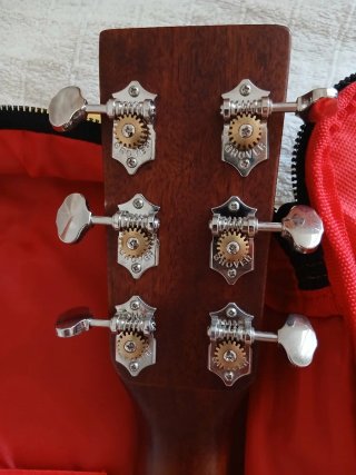 Sigma 000M-18 Guitarra Acústica