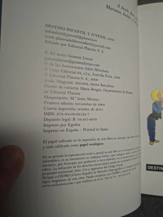 Carlota y el misterio del canario robado