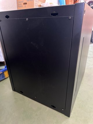 Rack de servidor con puerta de cristal