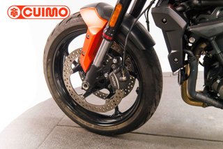 TRIUMPH TRIDENT 660