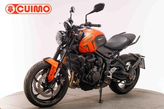 TRIUMPH TRIDENT 660