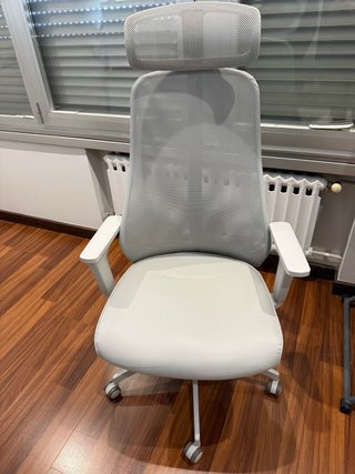 Silla de oficina IKEA Matchspel gris/blanco