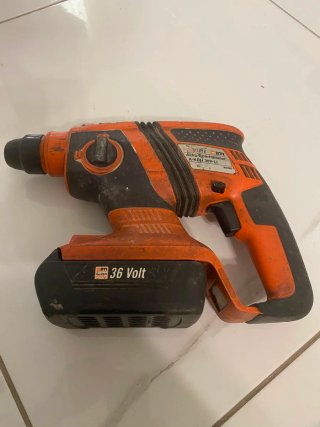 Taladro BTI 36V con 2 baterías y Cargador