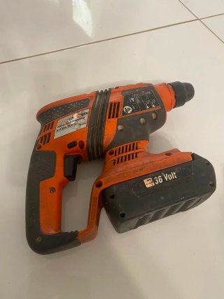 Taladro BTI 36V con 2 baterías y Cargador