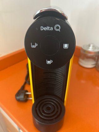 Cafetera Delta Cápsulas Mostaza