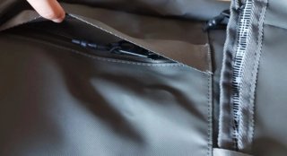 Mochila gris/verde de hombre