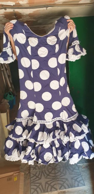 Traje de flamenca lunares azul y blanco