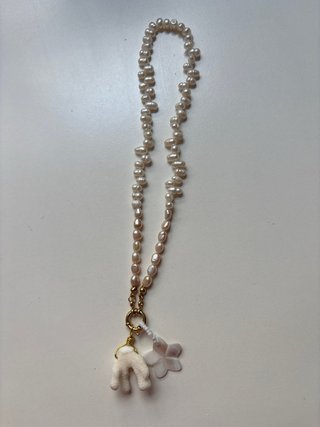 Collar corto perlas, nácar y coral