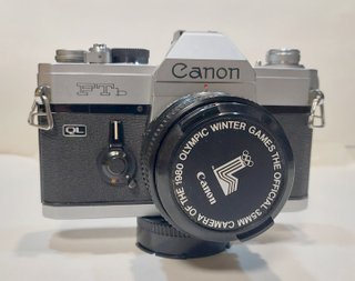 CANON FTb QL + 50 mm + FLASH