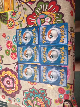 Lote de Cartas Pokémon.