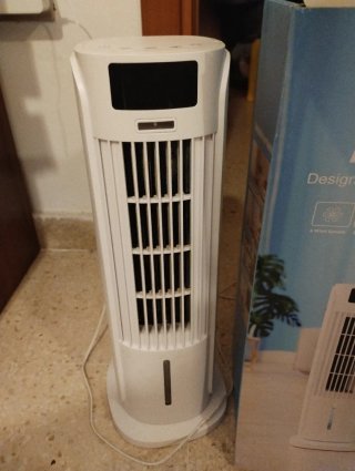Ventilatore da terra bianco