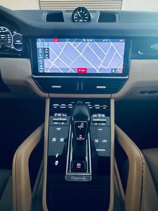 Porsche Cayenne 2020