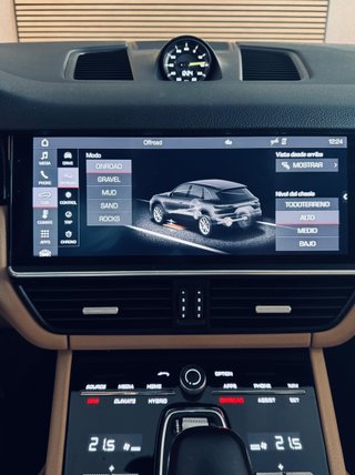 Porsche Cayenne 2020