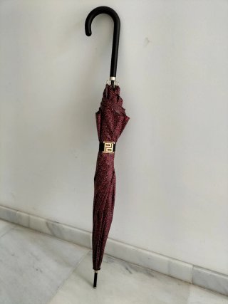 Paraguas estampado rosa y rojo