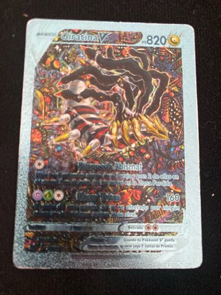 Carta Pokémon Giratina V 820 PS