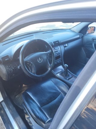 Mercedes-Benz Clase C 2003