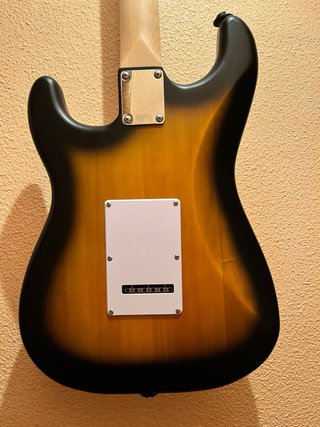 Guitarra Eléctrica Fender Squier Sunburst