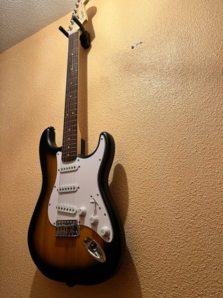 Guitarra Eléctrica Fender Squier Sunburst