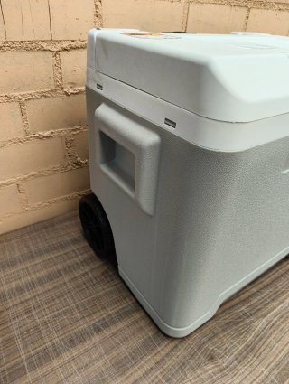 Nevera Eléctrica IGLOO 42L 12V/230V