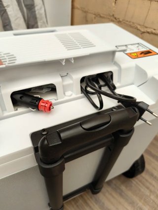 Nevera Eléctrica IGLOO 42L 12V/230V
