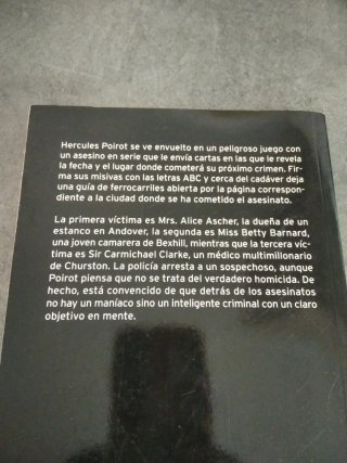 El misterio de la guía de ferrocarriles de Agatha