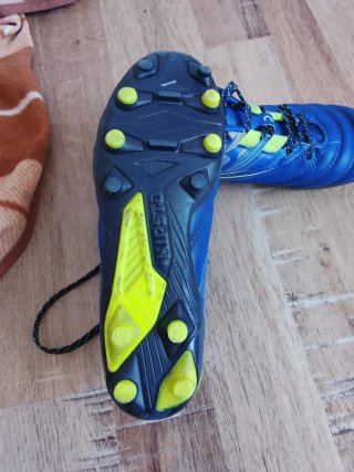 Zapatillas de fútbol número 33