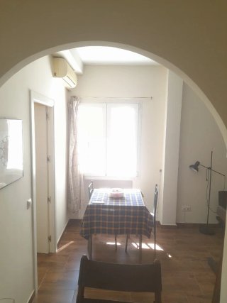 Apartamento amueblado calle Alcalá.