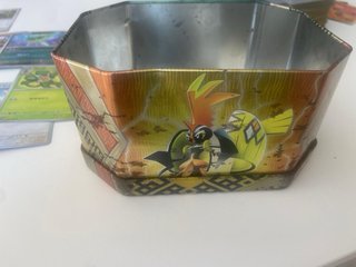 Caja Pokémon Trading Card Game + Cartas Japonesas