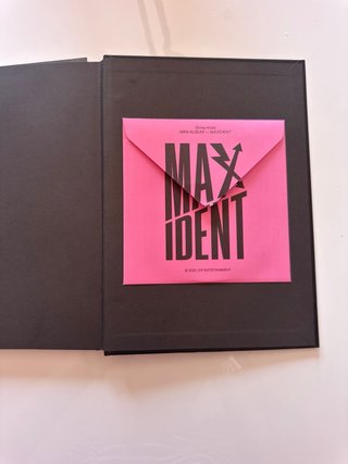 Stray Kids MAXIDENT Heart Ver. Kpop Album