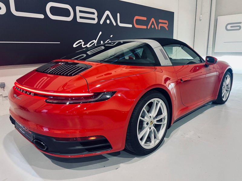 Porsche 911 2023, foto 13