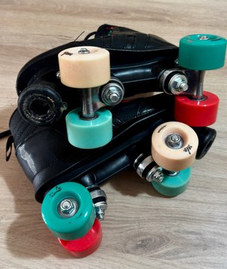 Patines 4 ruedas niña negros