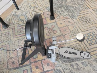 Batería electrónica Alesis Nitro Mesh Kit. NUEVA
