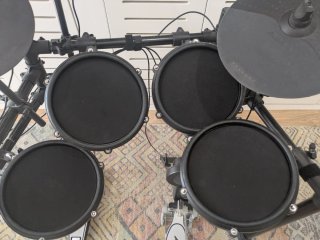 Batería electrónica Alesis Nitro Mesh Kit. NUEVA