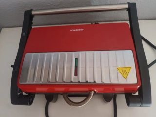 Plancha Panini Aigostar Roja