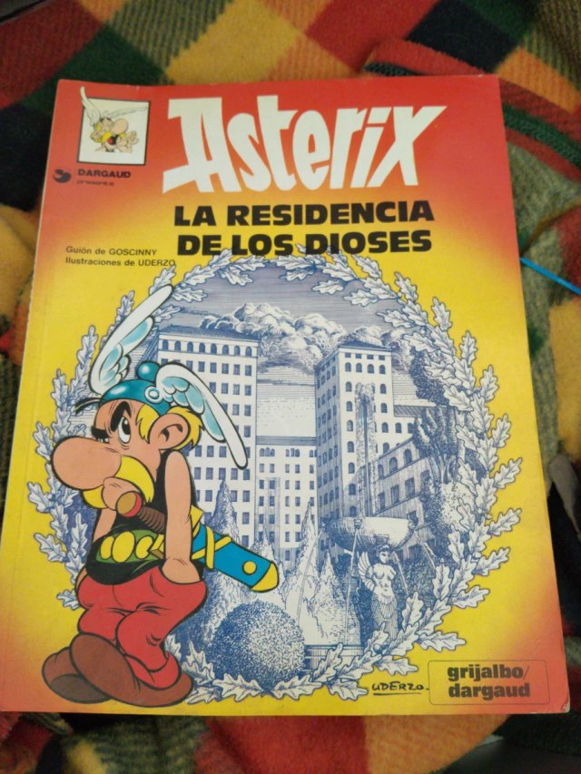 Asterix - La Residencia de Los Dioses (Spanish ...