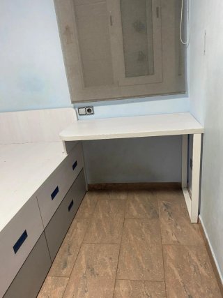 Dormitorio juvenil con escritorio