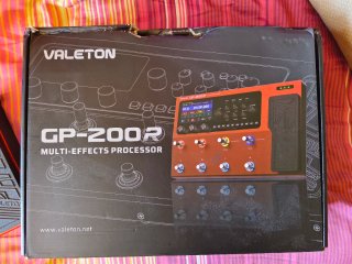 Valeton GP-200R Procesador Multi-Efectos Guitarra
