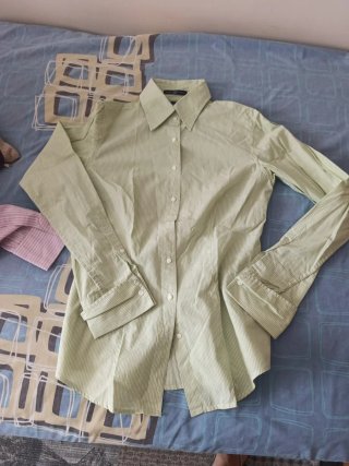 2 Camisas GAP Rayas Verdes y Rosas