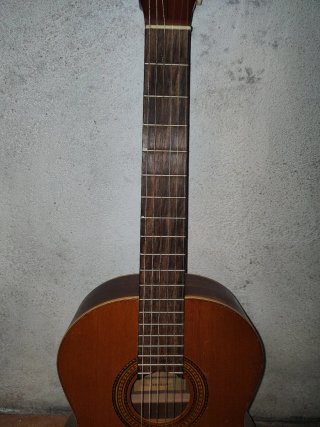 Guitarra clásica Admira Sevilla, modelo vintage