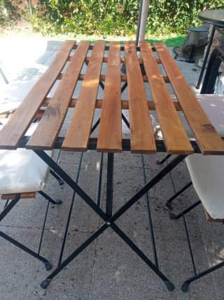 Conjunto mesa y sillas plegables jardín