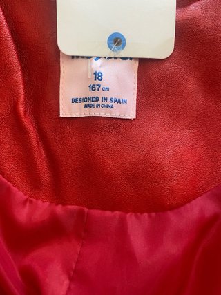 Cazadora polipiel roja sin estrenar