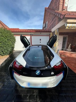 BMW i8 2015