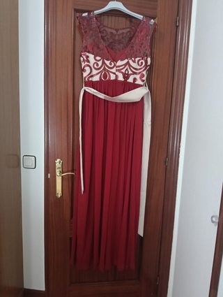 Vestido largo invitada boda rojo y dorado