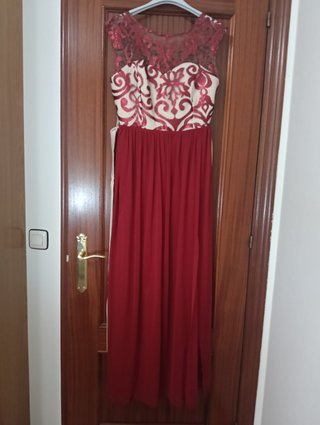 Vestido largo invitada boda rojo y dorado
