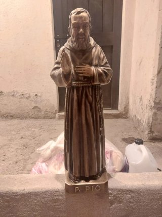 Statua di santantonio di bronzo