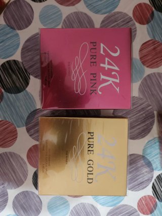 Perfumes dorados y rosas