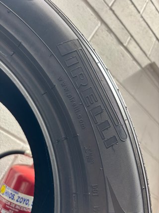 Neumáticos Pirelli 235/55 R17 99V