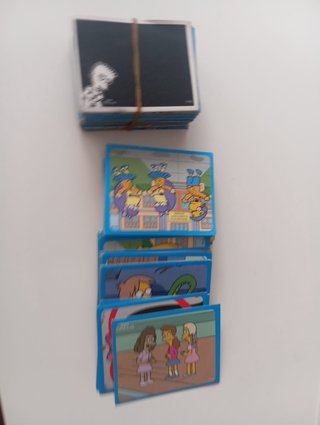 Cromos Los Simpsons más de 200.